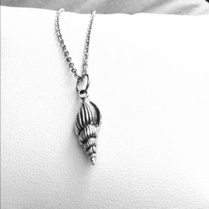 Stainless steel seashell charm necklace